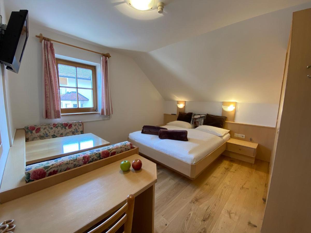 Hotel Lindnerhof Urlaub Am Bauernhof San Lorenzo di Sebato Esterno foto